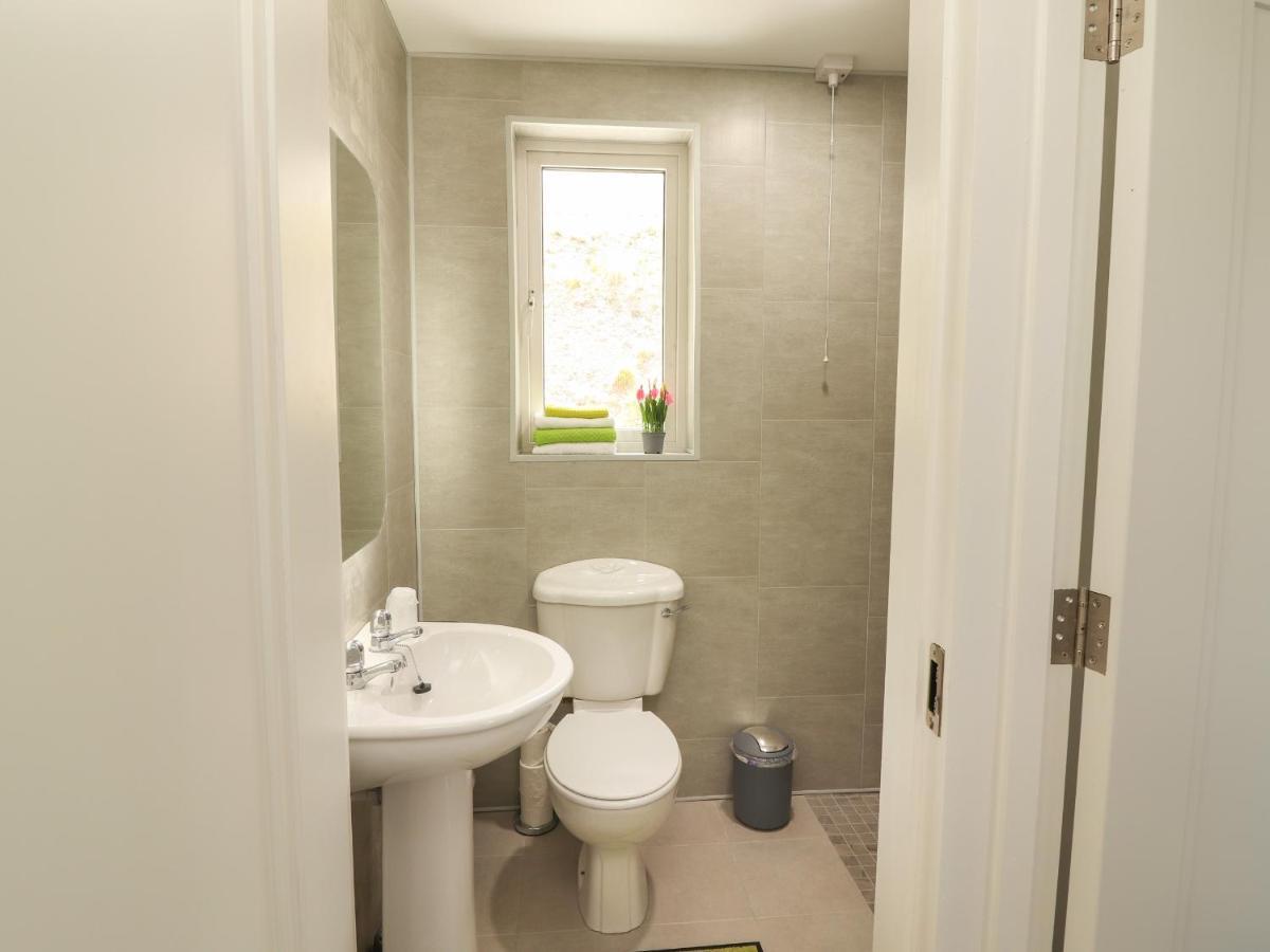 Coolnaharragill Lower Annexe Киларни Екстериор снимка